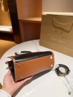 Burberry title Hand-held crossbody tote bag size: 26cm - 图片 2