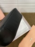 Miuwander lambskin matelasse texture embroidery Handbag  size: 22cm - 图片 4