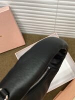 Miuwander lambskin matelasse texture embroidery Handbag  size: 22cm - 图片 5