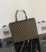 Prada Embroidered tote bag size: 39x31x11cm - 图片 2