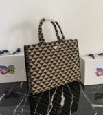Prada Embroidered tote bag size: 39x31x11cm - 图片 3