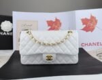 Chanel classic flap bag a01112 medium size: 15.5x25.5x6.5cm